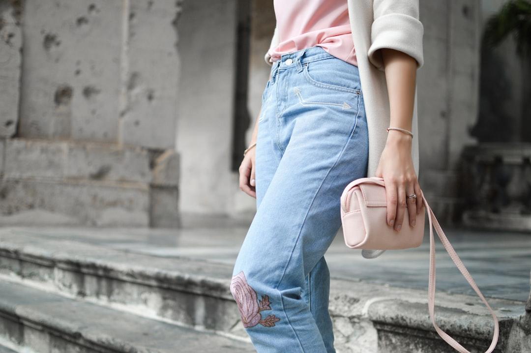 Denim Bags: The New Must-Have Accessory