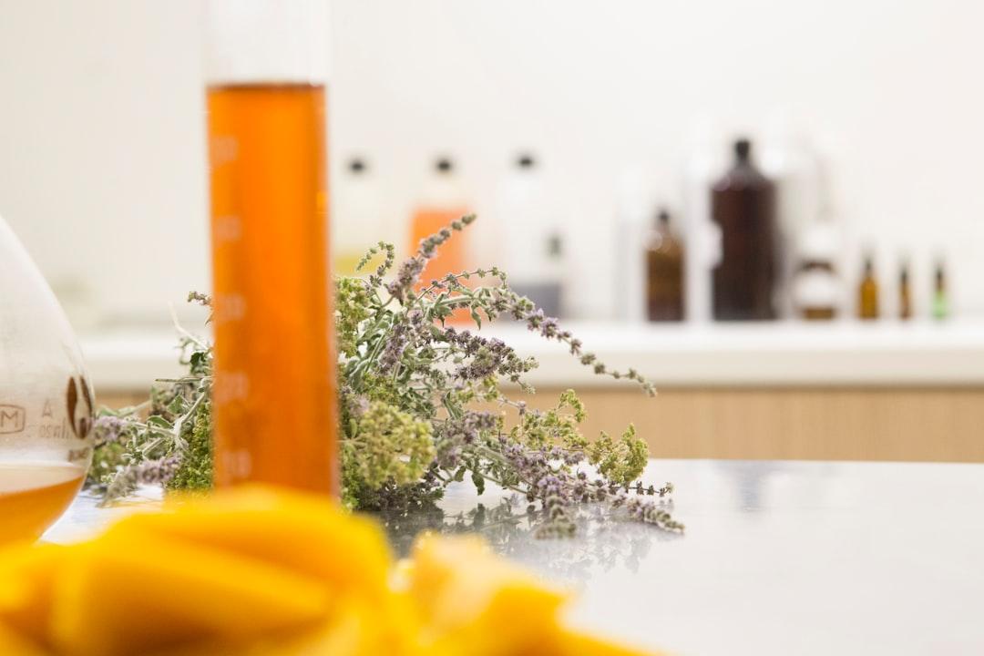 The Rise of Body Oils in Skincare: A Natural Approach