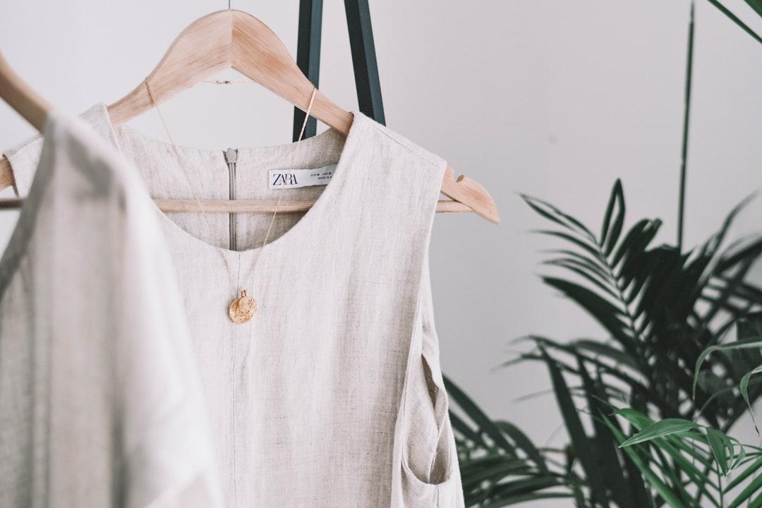 How Online Communities Transform Fashion Sustainability