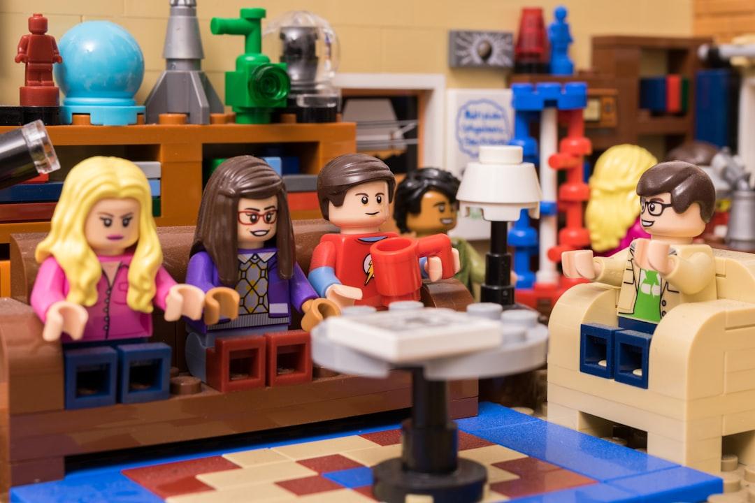 Creating the LEGO Full House Sitcom Set