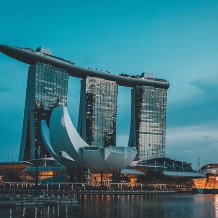 Singapore's E-Bike Revolution: Megacity Commuting Upgraded