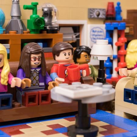 Creating the LEGO Full House Sitcom Set