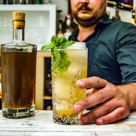 Innovative Techniques for Crafting Zero-Proof Cocktails