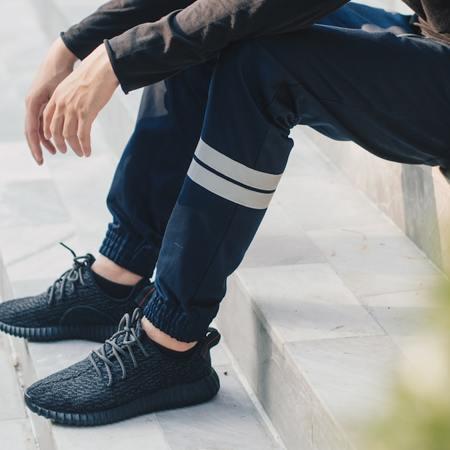 The Rise of Hybrid Sneakers: Blending Style and Comfort