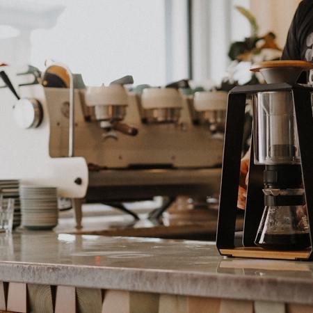 Specialty Coffee Shops: Crafting Unique Customer Experiences