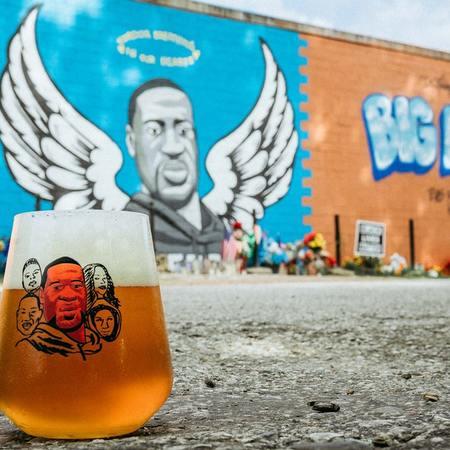 Craft Beer Shops: Cultural Hubs of Art and Heritage