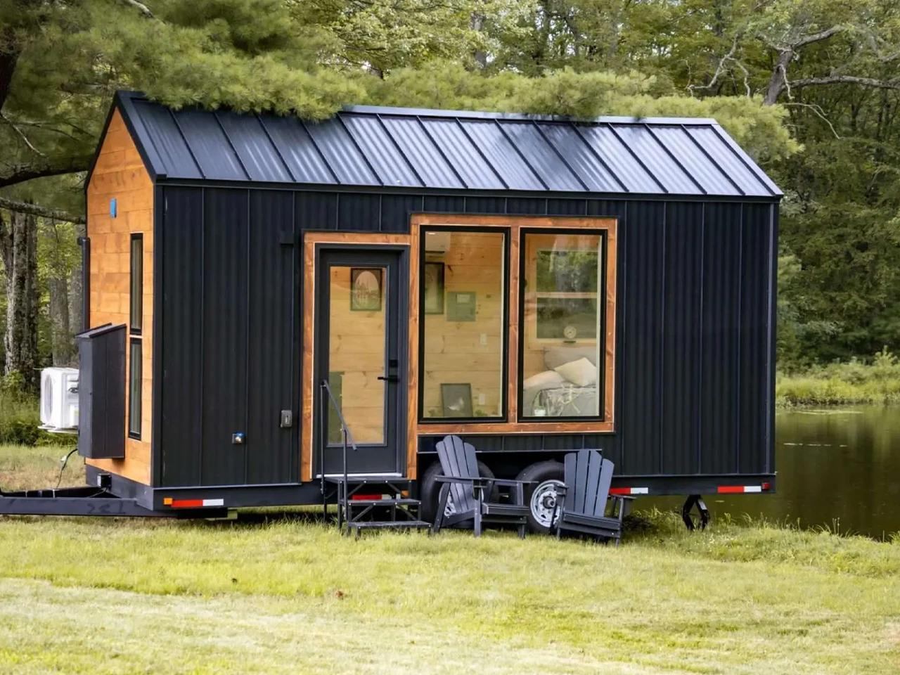 Luxurious Kemi Tiny Home: Scandinavian Design Excellence